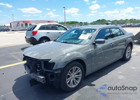 2018 Chrysler 300 Touring L из США, поврежденный, VIN 2C3CCAAG6JH117444